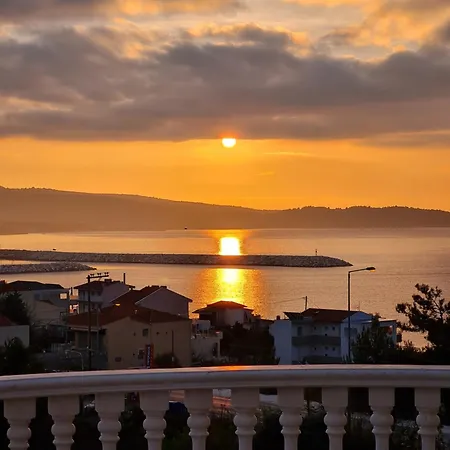 Angels View 아파트